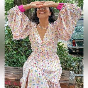 julyliebe cute beads blouse - bubble sleeves - DOPAMINE DRESSING!